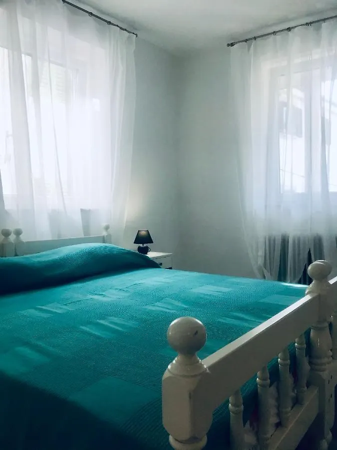 Ikar Apartment